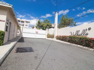 Apartment For Rent in Graham Heights, Kingston / St. Andrew Jamaica | [11]