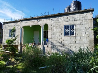 3 bed House For Sale in Birds Hill, Clarendon, Jamaica