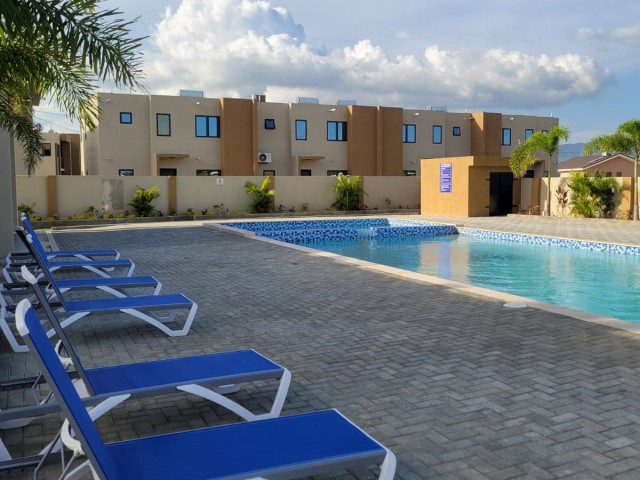 House For Sale in Oak Estates  Portmore, St. Catherine Jamaica | [11]