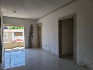 2 bed Apartment For Sale in Constant spring, Kingston / St. Andrew, Jamaica