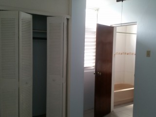 Apartment For Rent in Oakland Court, Kingston / St. Andrew Jamaica | [4]