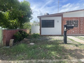 2 bed House For Rent in Portmore, St. Catherine, Jamaica