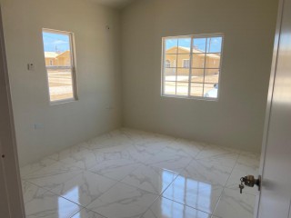 2 bed House For Rent in Portmore, St. Catherine, Jamaica