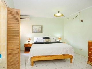 Apartment For Sale in Kingston 6, Kingston / St. Andrew Jamaica | [3]