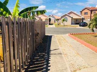 3 bed House For Sale in Portmore Caribbean Estate, St. Catherine, Jamaica