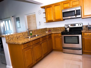 Apartment For Rent in HOBBS AVENUE, St. James Jamaica | [3]