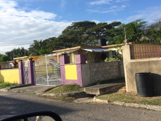 House For Sale in Innswood Village Spanish Town, St. Catherine Jamaica | [2]