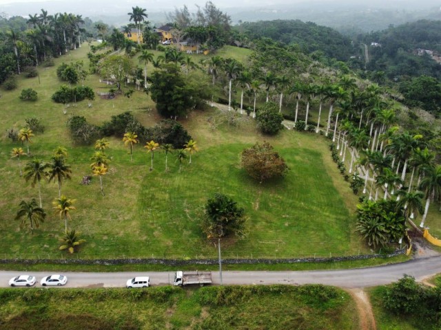 3 bed House For Sale - Ocho Rios, St. Ann, Jamaica