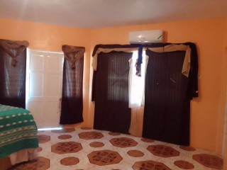 House For Rent in Mona, Kingston / St. Andrew Jamaica | [6]