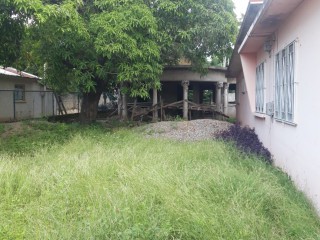 House For Sale in Molynes, Kingston / St. Andrew Jamaica | [4]