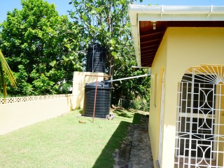 3 bed House For Sale in Santa Cruz, St. Elizabeth, Jamaica