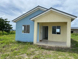 2 bed House For Sale in INNSWOOD, St. Catherine, Jamaica