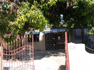 House For Sale in Cumberland, St. Catherine Jamaica | [10]