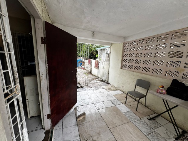 House For Sale in Ensom City, St. Catherine Jamaica | [3]