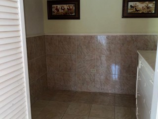 Townhouse For Rent in Lady Musgrave, Kingston / St. Andrew Jamaica | [7]