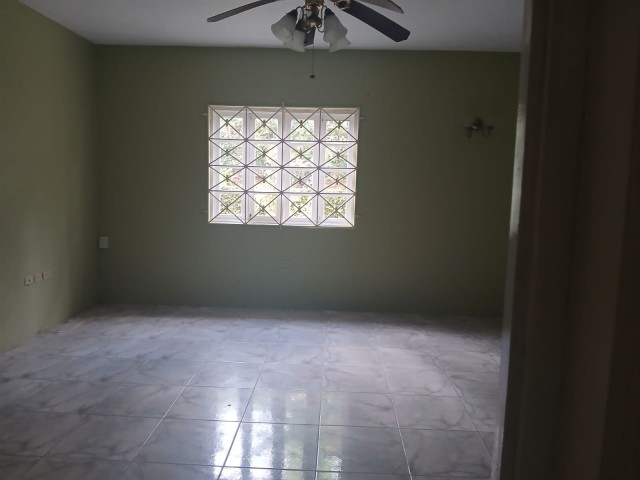 House For Rent in Manor Park Area, Kingston / St. Andrew Jamaica | [8]