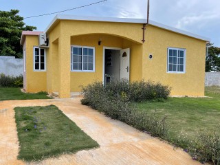 House For Sale in Discovery Bay Phase 1 Out of the Blue  Herman Hill, St. Ann Jamaica | [13]
