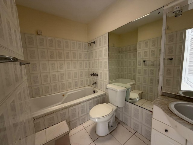 Townhouse For Sale in MOLYNES GARDENS, Kingston / St. Andrew Jamaica | [8]