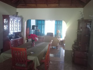 4 bed House For Sale in Angel, St. Catherine, Jamaica