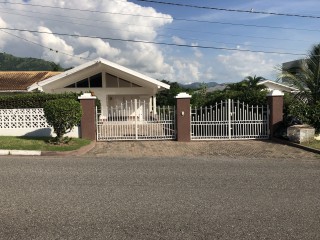 House For Rent in Russell Heights, Kingston / St. Andrew Jamaica | [9]