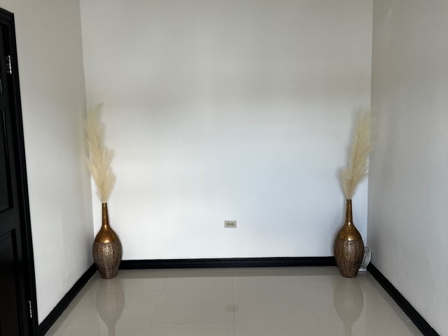 Apartment For Rent in Upper Waterloo Road, Kingston / St. Andrew Jamaica | [10]