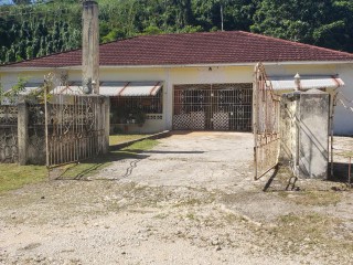 4 bed House For Sale - Manchester, Manchester, Jamaica