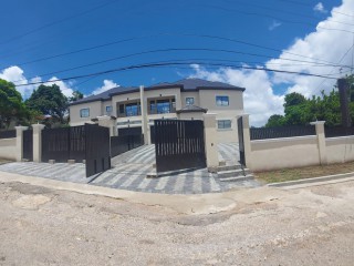3 bed Townhouse For Sale in Mandeville, Manchester, Jamaica