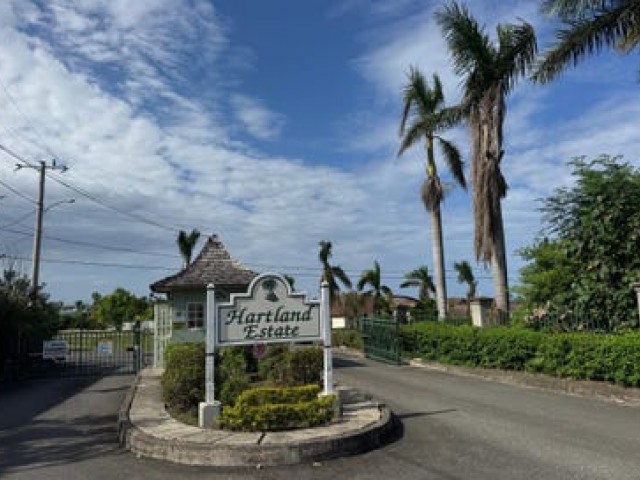 2 bed House For Sale - HARTLAND ESTATE, St. Ann, Jamaica