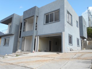 House For Sale in Avondale Heights Mandeville, Manchester Jamaica | [4]
