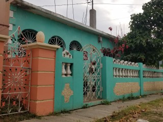 2 bed House For Sale in GREATER PORTMORE, St. Catherine, Jamaica