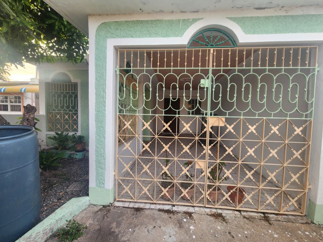 3 bed House For Sale - Greater Portmore, St. Catherine, Jamaica