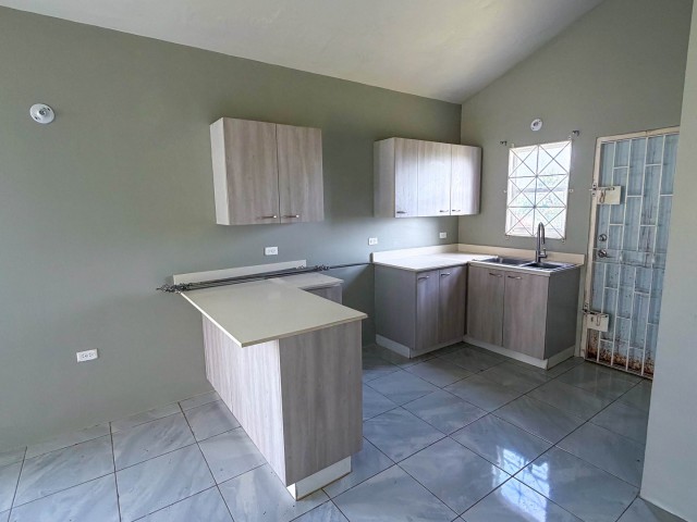 House For Rent in Camelot Village, St. Ann Jamaica | [4]