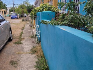 House For Sale in Kensington, St. Catherine Jamaica | [12]
