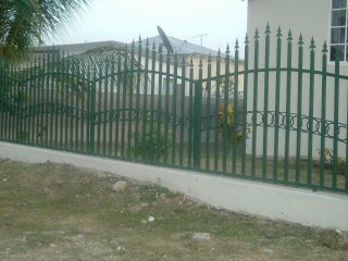 House For Sale in May Pen, Clarendon Jamaica | [4]