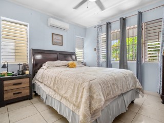1 bed Apartment For Sale – Liguanea, Kingston / St. Andrew, Jamaica