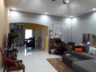 House For Sale in Santa Cruz, St. Elizabeth Jamaica | [8]