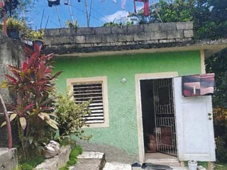 2 bed House For Sale in Glengoffe, St. Catherine, Jamaica