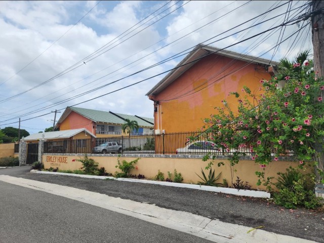 Apartment For Sale in KINGSTON 6, Kingston / St. Andrew Jamaica | [5]