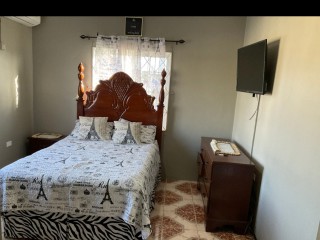 5 bed House For Sale in May Pen, Clarendon, Jamaica