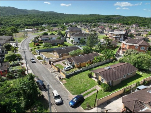 House For Sale in Coral Spring, Trelawny Jamaica | [3]