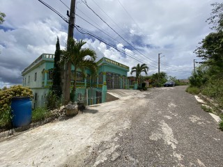 9 bed House For Sale in Melrose Mews Mandeville, Manchester, Jamaica