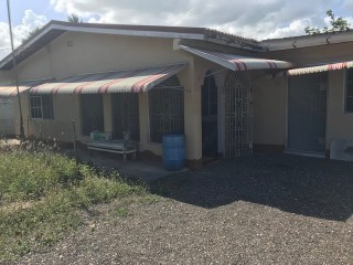 House For Sale in Denbigh, Clarendon Jamaica | [13]