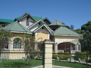BEVERLEY DR FOUR PATHS, Clarendon, Jamaica - House for Sale