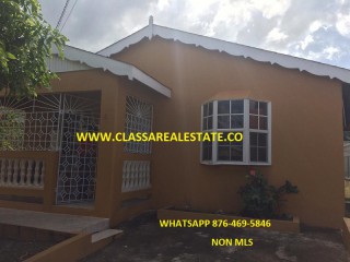 House For Rent in BOGUE VILLAGE, St. James Jamaica | [6]