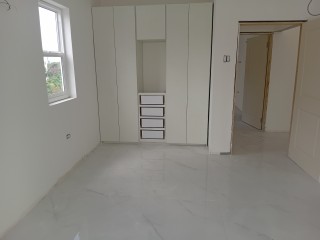 Apartment For Sale in Kingston 6, Kingston / St. Andrew Jamaica | [4]