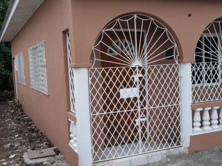 Apartment For Rent in Lower Mannings Hill, Kingston / St. Andrew Jamaica | [1]