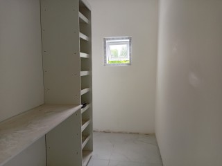 Apartment For Sale in Kingston 6, Kingston / St. Andrew Jamaica | [11]