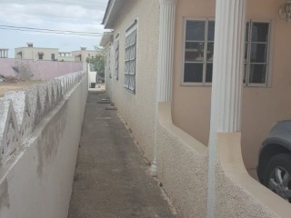 House For Sale in West Bay Portmore, St. Catherine Jamaica | [4]