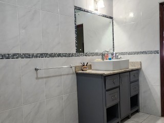House For Sale in St Jago Heights, St. Catherine Jamaica | [11]