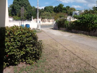 6 bed House For Sale in Red Hills Road, Kingston / St. Andrew, Jamaica